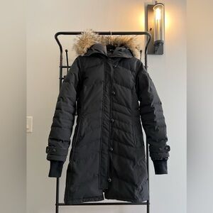 Canada Goose Lorette Black Label Disc Coyote Fur-Trim Down Parka - Small - Black